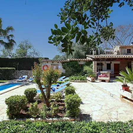 בית נופש Charmante Laendliche Martorell Mit Schwimmbad By Interhome *