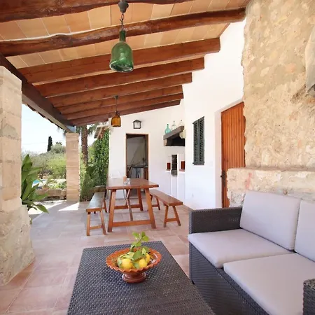 Charmante Laendliche Martorell Mit Schwimmbad By Interhome