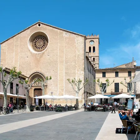 Charmante Laendliche Martorell Mit Schwimmbad By Interhome *