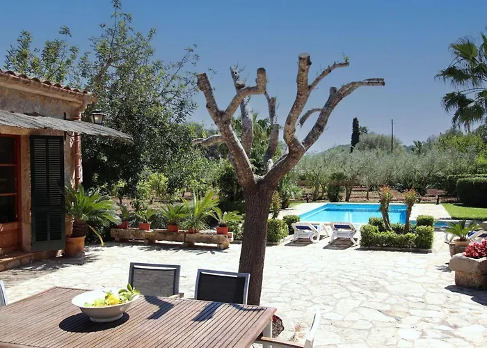 Charmante Laendliche Martorell Mit Schwimmbad By Interhome *