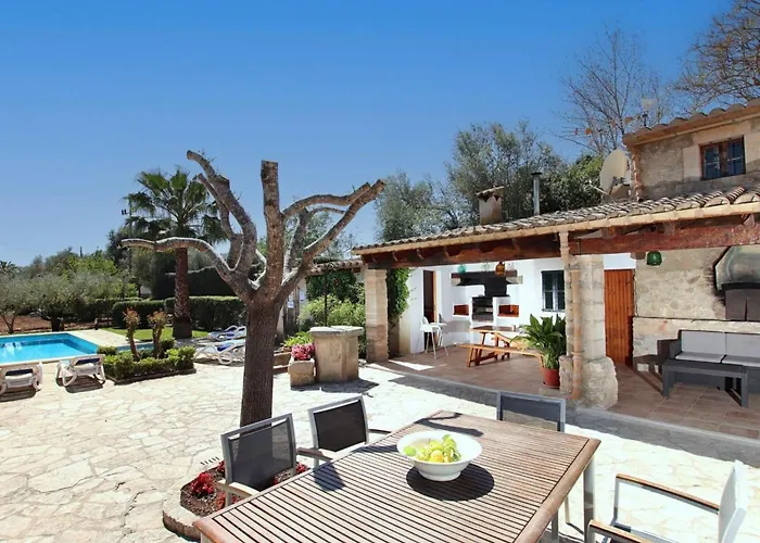 Charmante Laendliche Martorell Mit Schwimmbad By Interhome Hébergement de vacances