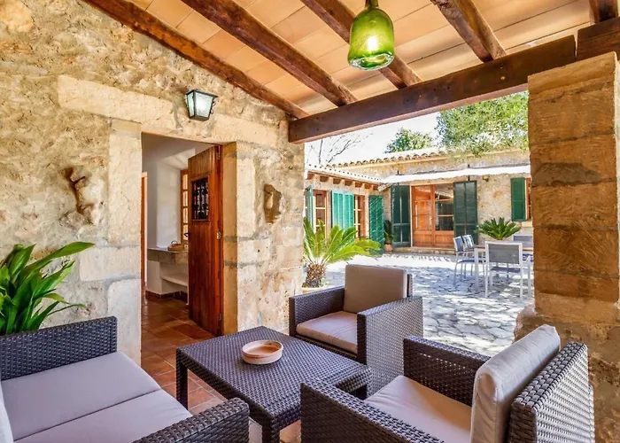 Hébergement de vacances Charmante Laendliche Martorell Mit Schwimmbad By Interhome