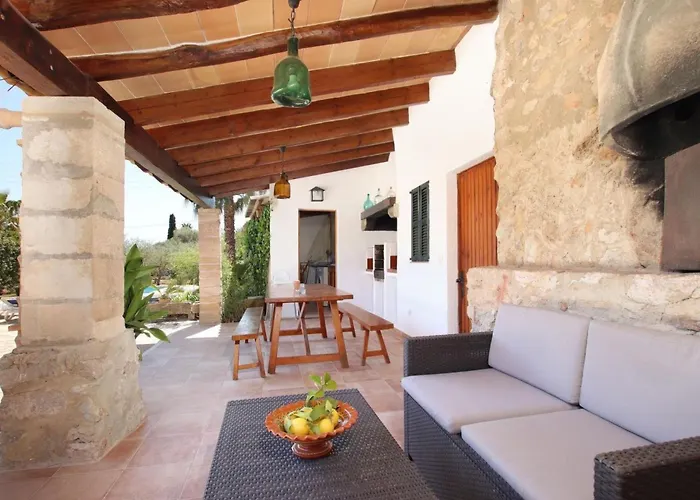 Charmante Laendliche Martorell Mit Schwimmbad By Interhome