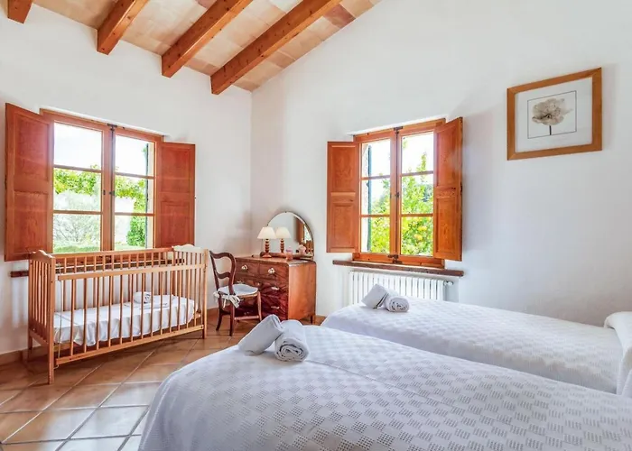 Hébergement de vacances Charmante Laendliche Martorell Mit Schwimmbad By Interhome