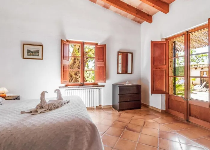 Hébergement de vacances Charmante Laendliche Martorell Mit Schwimmbad By Interhome Pollença