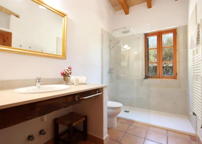 Charmante Laendliche Martorell Mit Schwimmbad By Interhome Hébergement de vacances